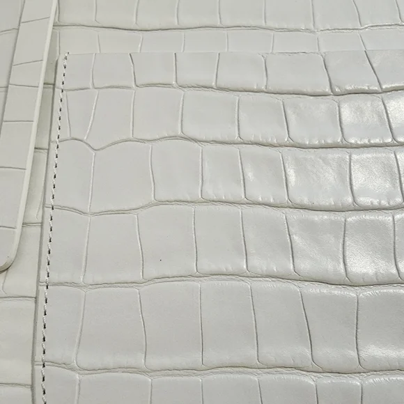 Crocodile embossed Hortensia handbag in optic white(excellent condition) - Picture 13 of 16